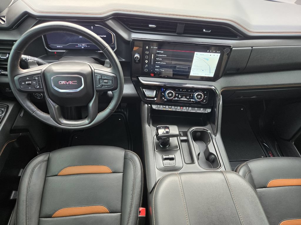 Used 2024 GMC Sierra 1500 AT4 w/ Technology Package AWD/4WD image 17