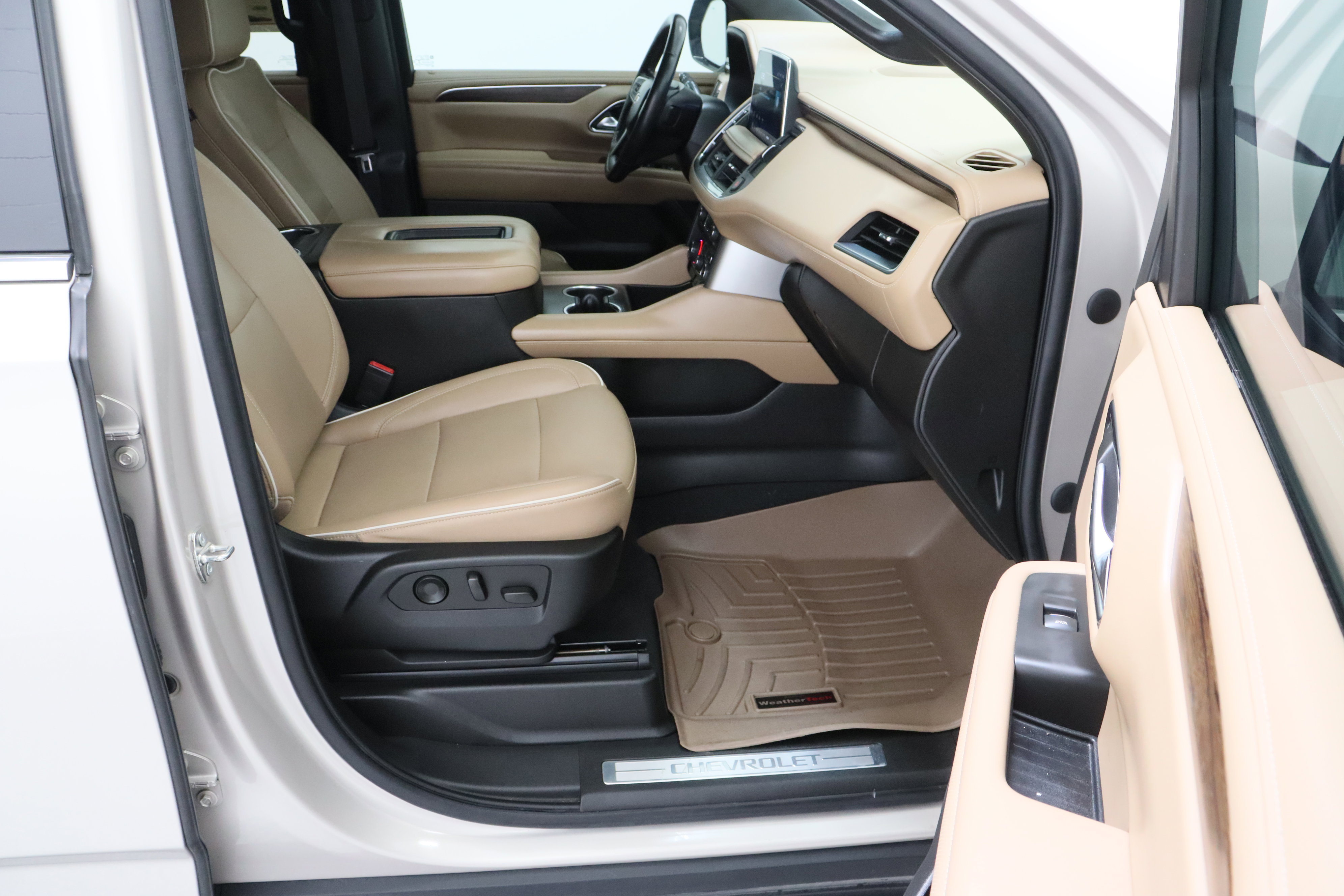 Used 2022 Chevrolet Tahoe Premier RWD image 43