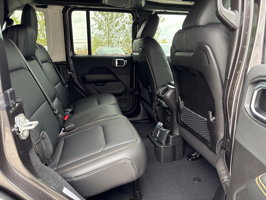 New 2027 Jeep Wrangler Unlimited Sahara AWD/4WD image 23