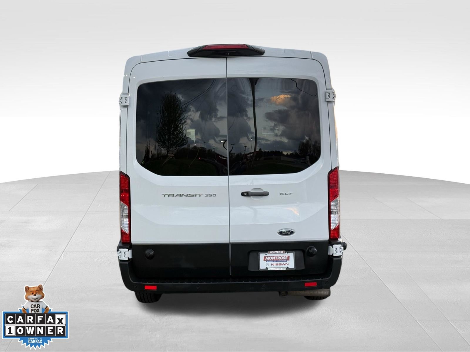 Used 2024 Ford Transit 350 XLT RWD image 4