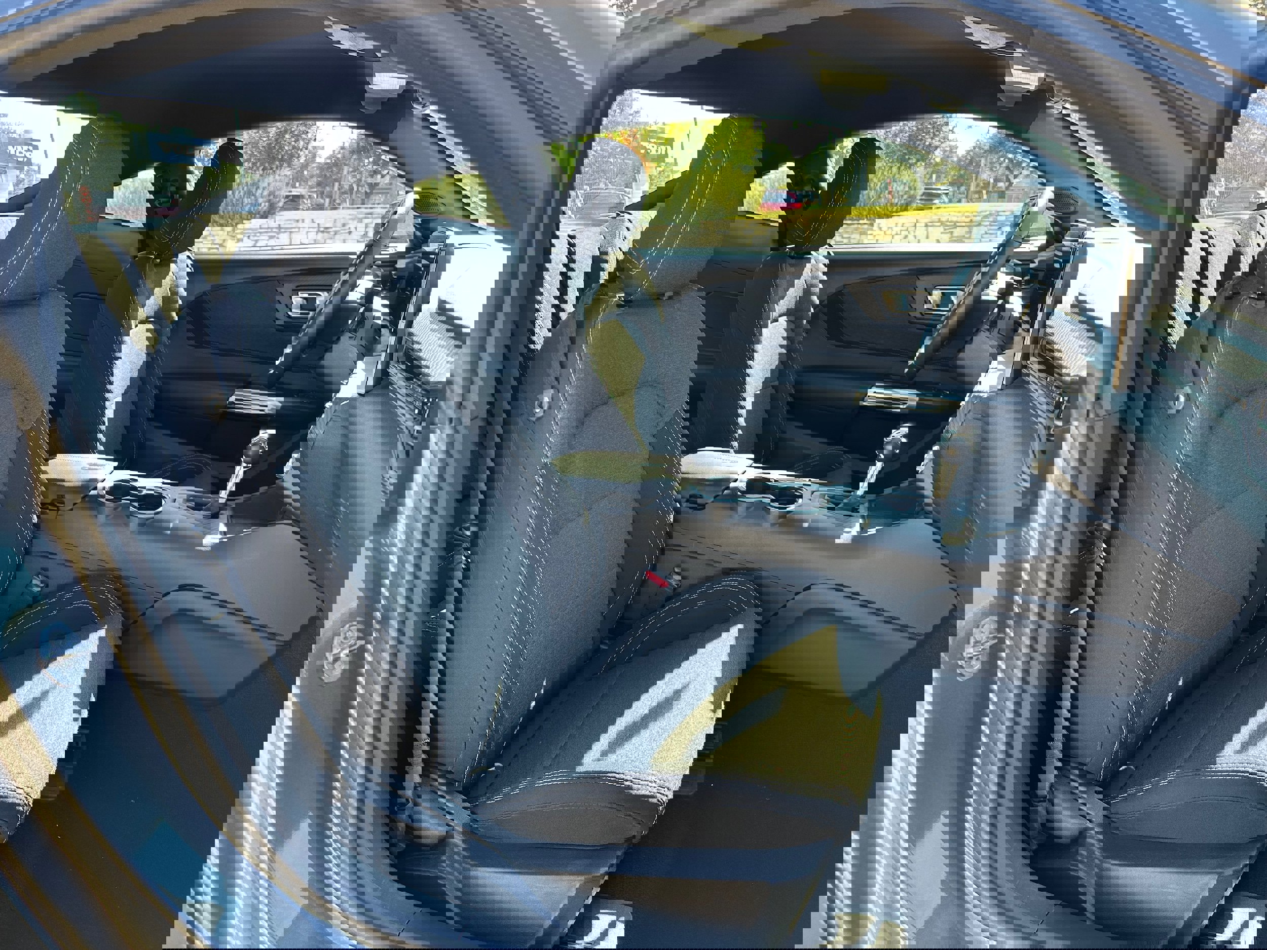 Used 2024 Ford Mustang EcoBoost image 10