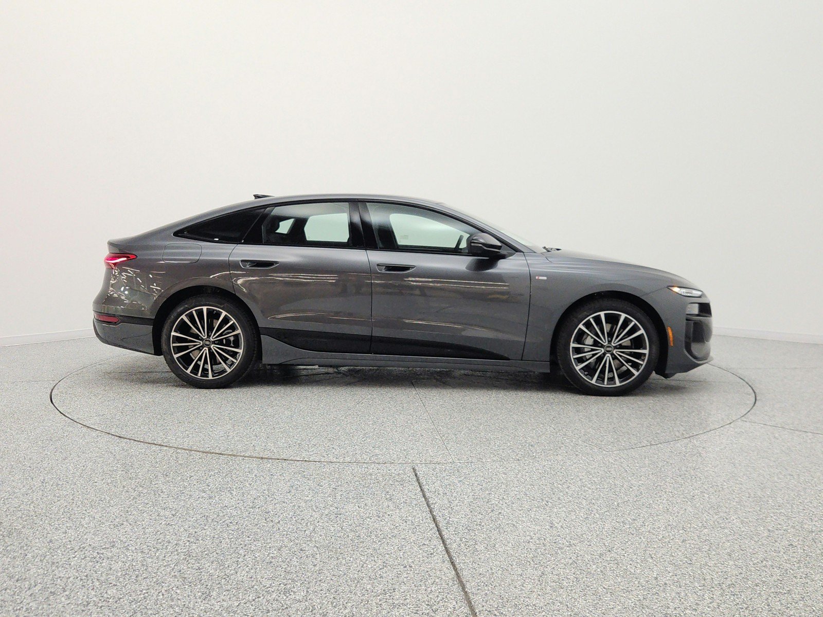 New 2027 Audi A6 e-tron Premium Plus AWD/4WD image 4