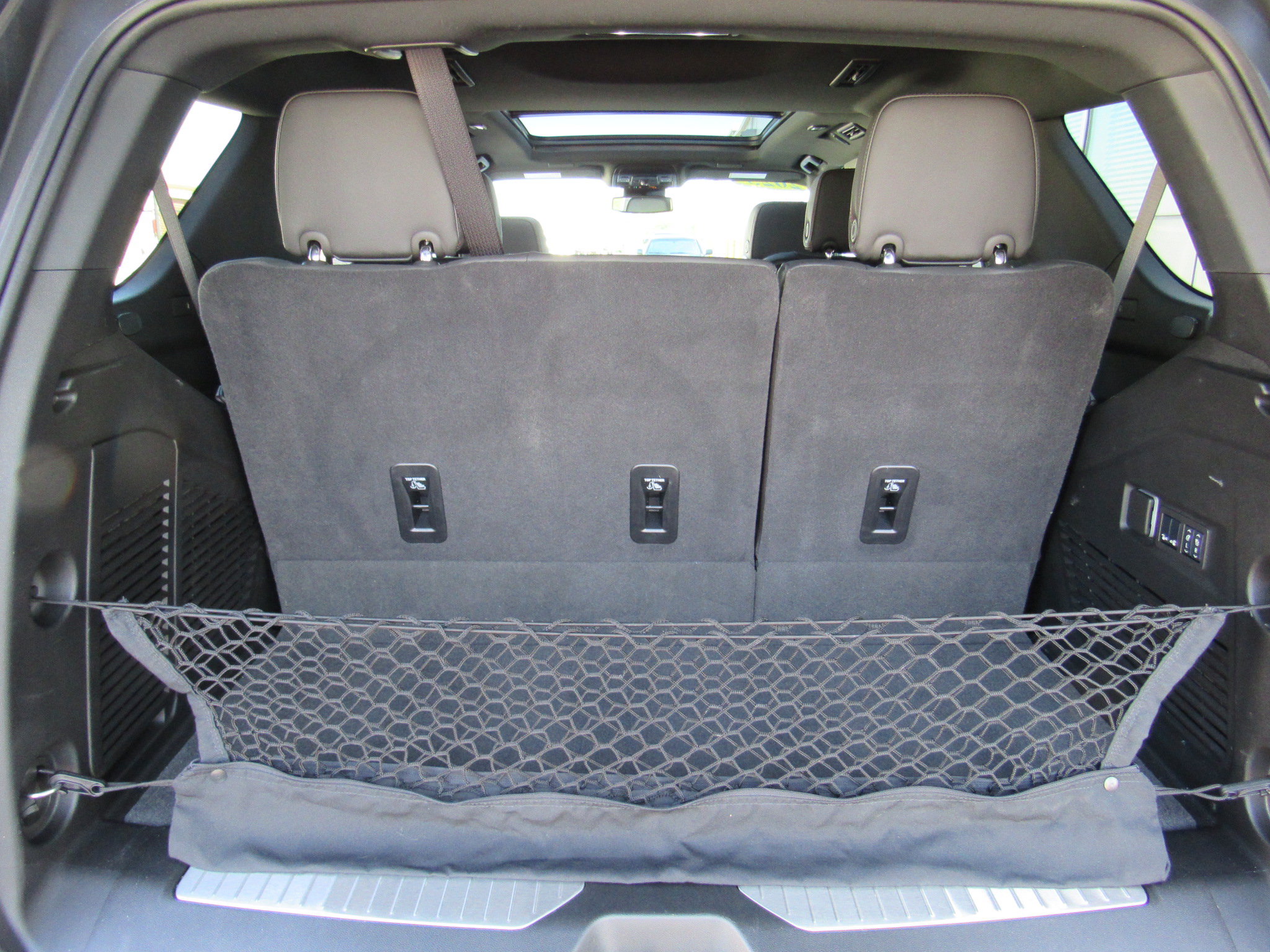 Used 2025 Chevrolet Tahoe RST w/ RST Capability Package AWD/4WD image 38