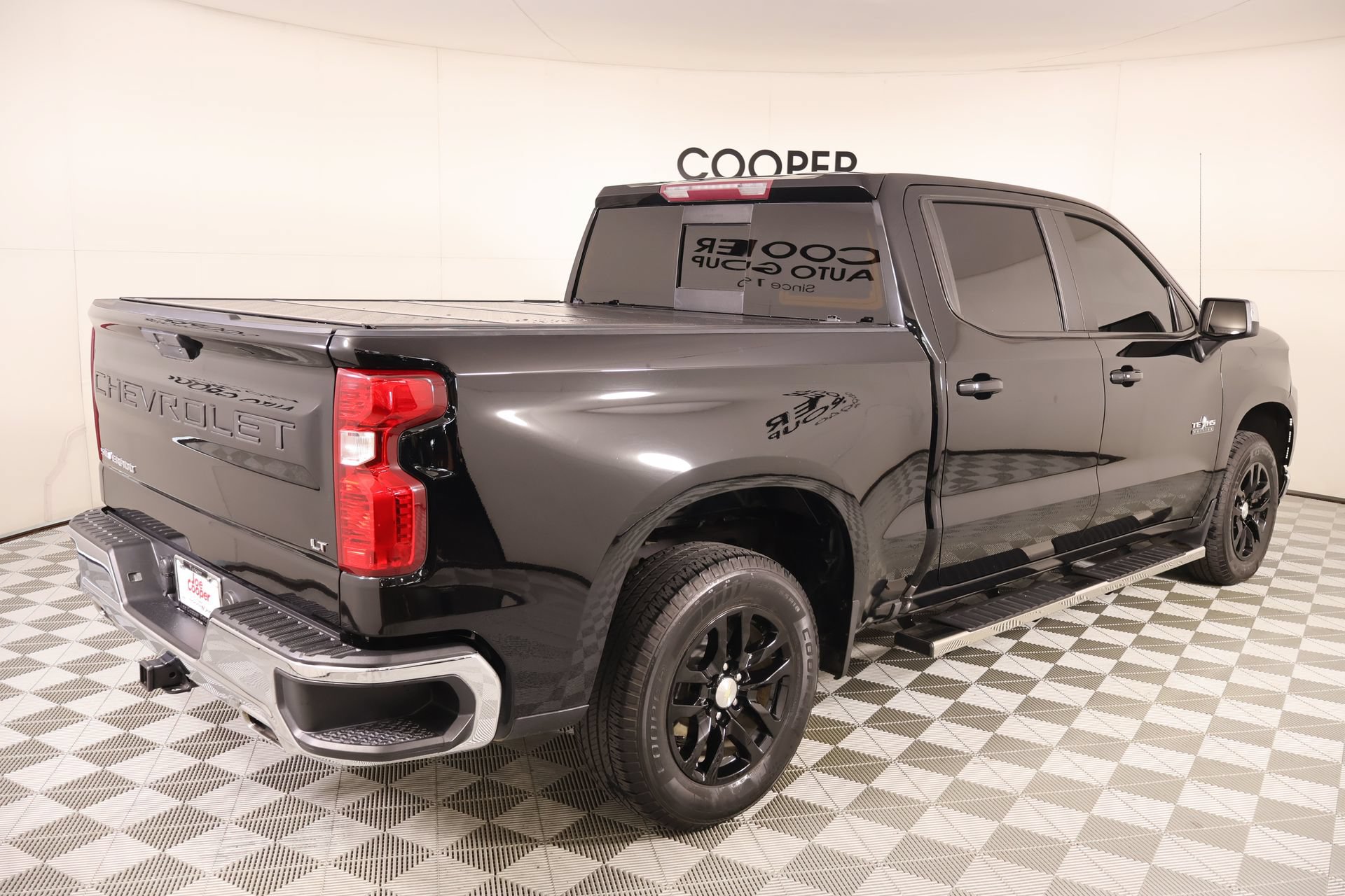 Used 2020 Chevrolet Silverado 1500 LT w/ Texas Edition AWD/4WD image 20