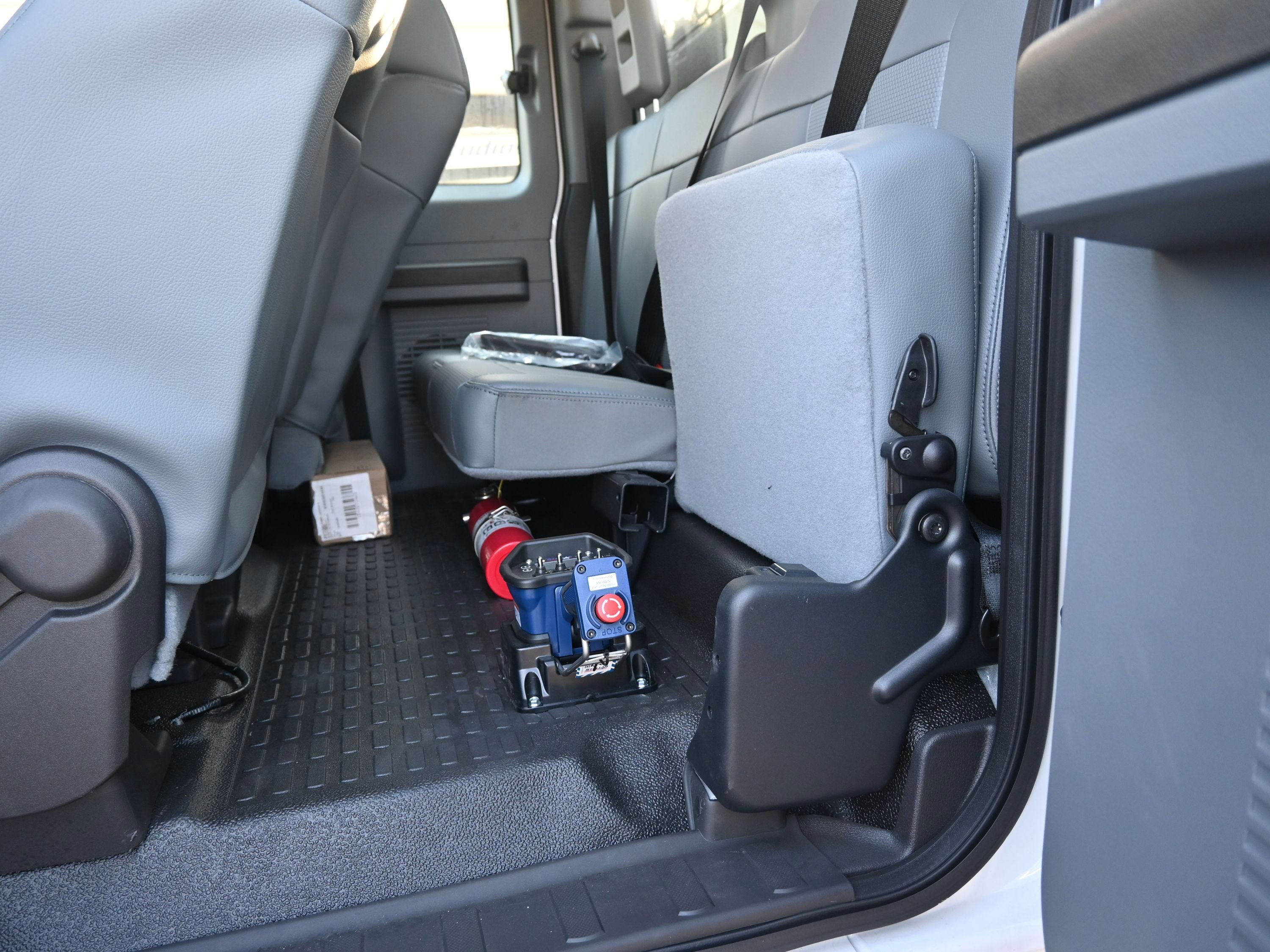 New 2026 Ford F750 2WD SuperCab Super Duty image 27