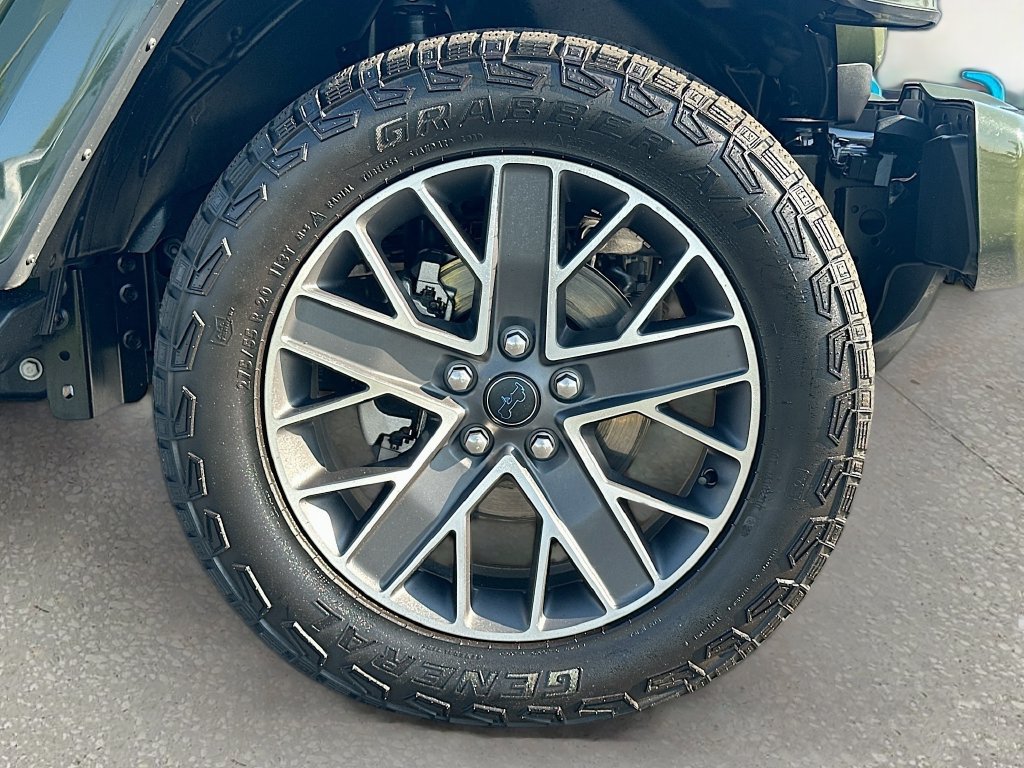 Used 2024 Jeep Wrangler High Altitude AWD/4WD image 32