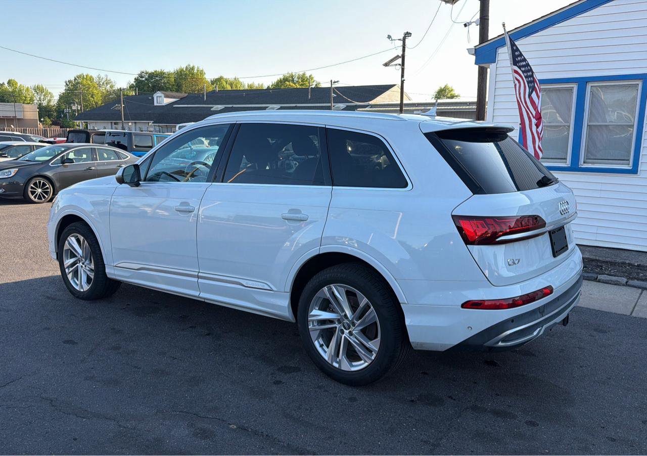 Used 2020 Audi Q7 2.0T Premium Plus w/ Premium Plus Package AWD/4WD image 4