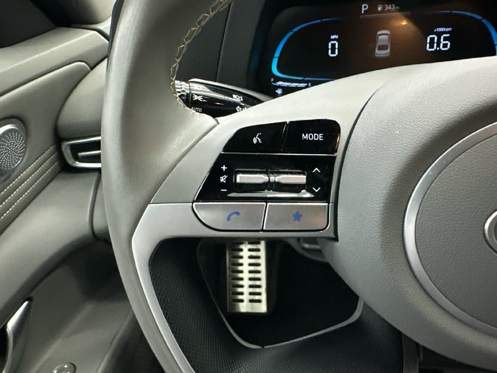 Certified 2025 Hyundai Elantra Sport FWD image 23