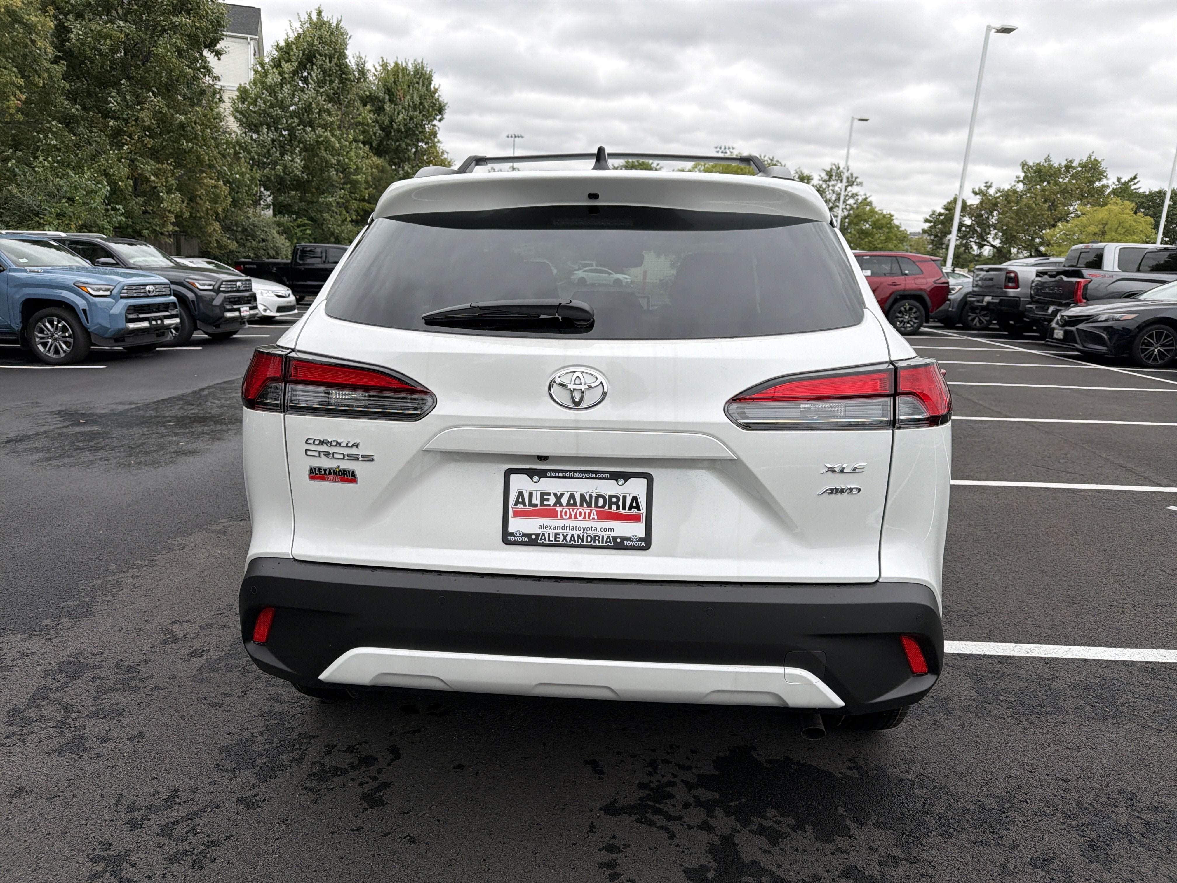 New 2026 Toyota Corolla Cross XLE w/ Convenience Package AWD/4WD image 5