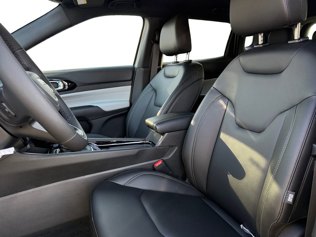 New 2026 Jeep Compass Limited AWD/4WD image 9
