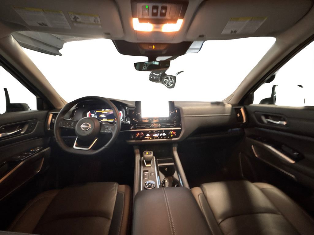 New 2025 Nissan Pathfinder Platinum w/ Cargo Package image 9