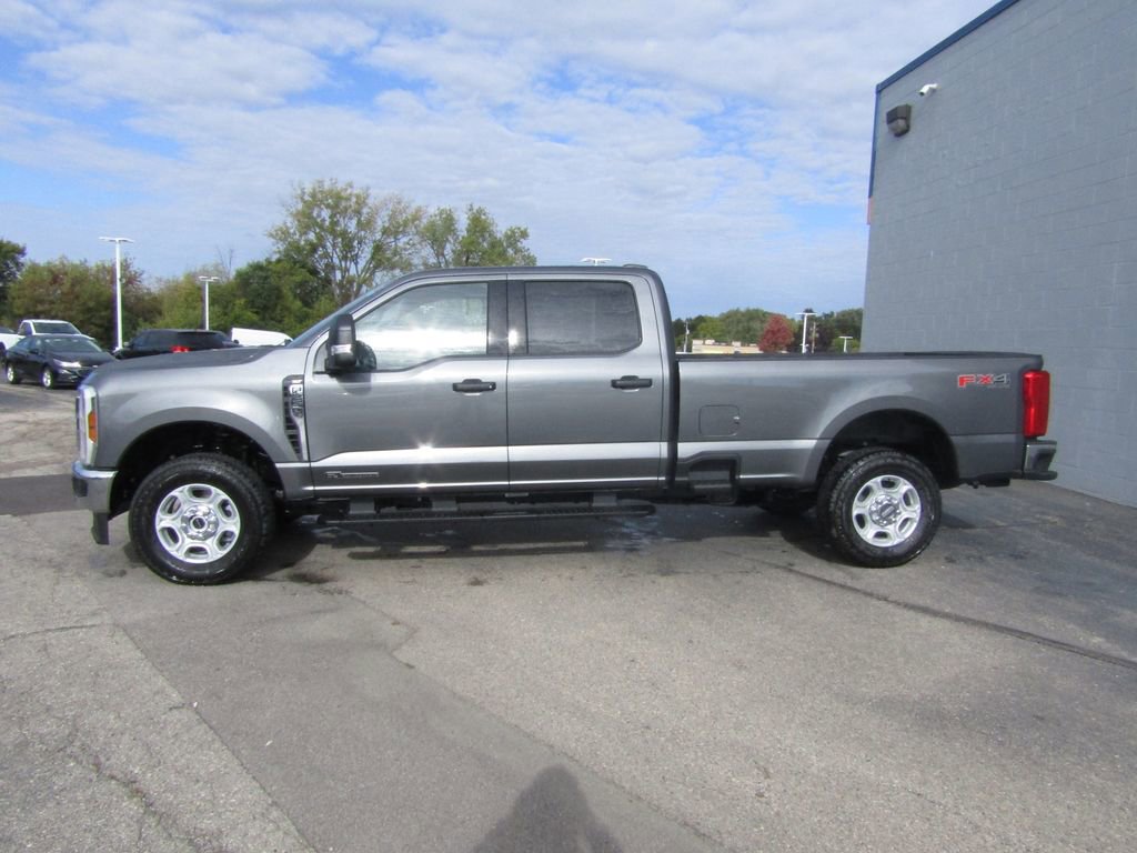 New 2026 Ford F250 XLT image 2
