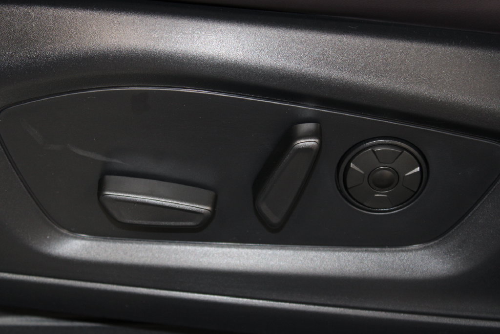 New 2026 Ford Explorer Platinum RWD image 21