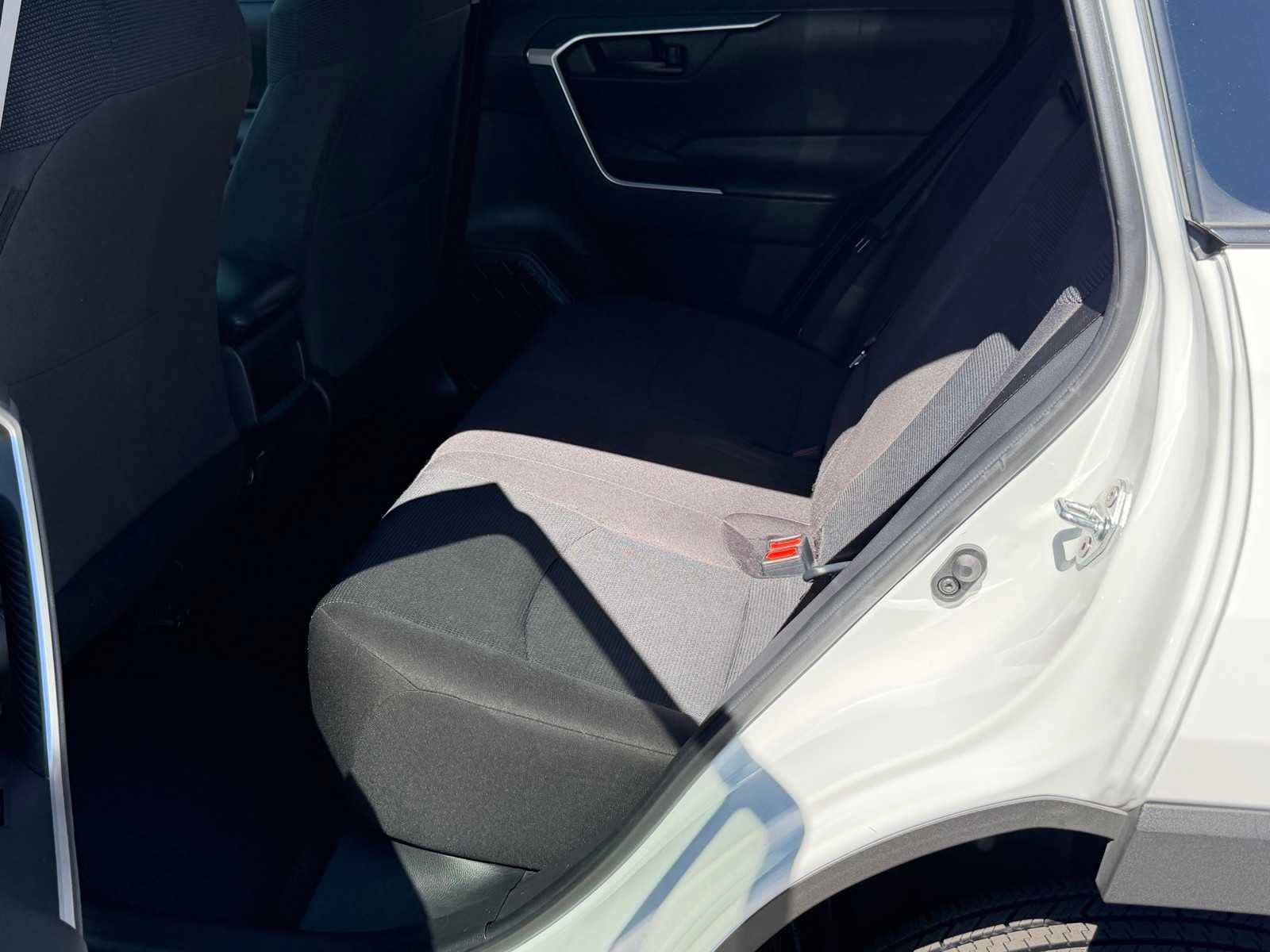 Used 2020 Toyota RAV4 LE w/ Carpet Mat Package FWD image 24