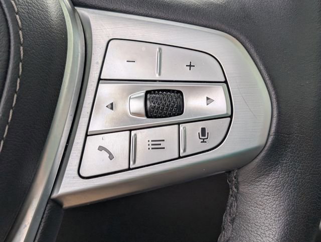 Used 2025 BMW X7 xDrive40i w/ Premium Package image 22