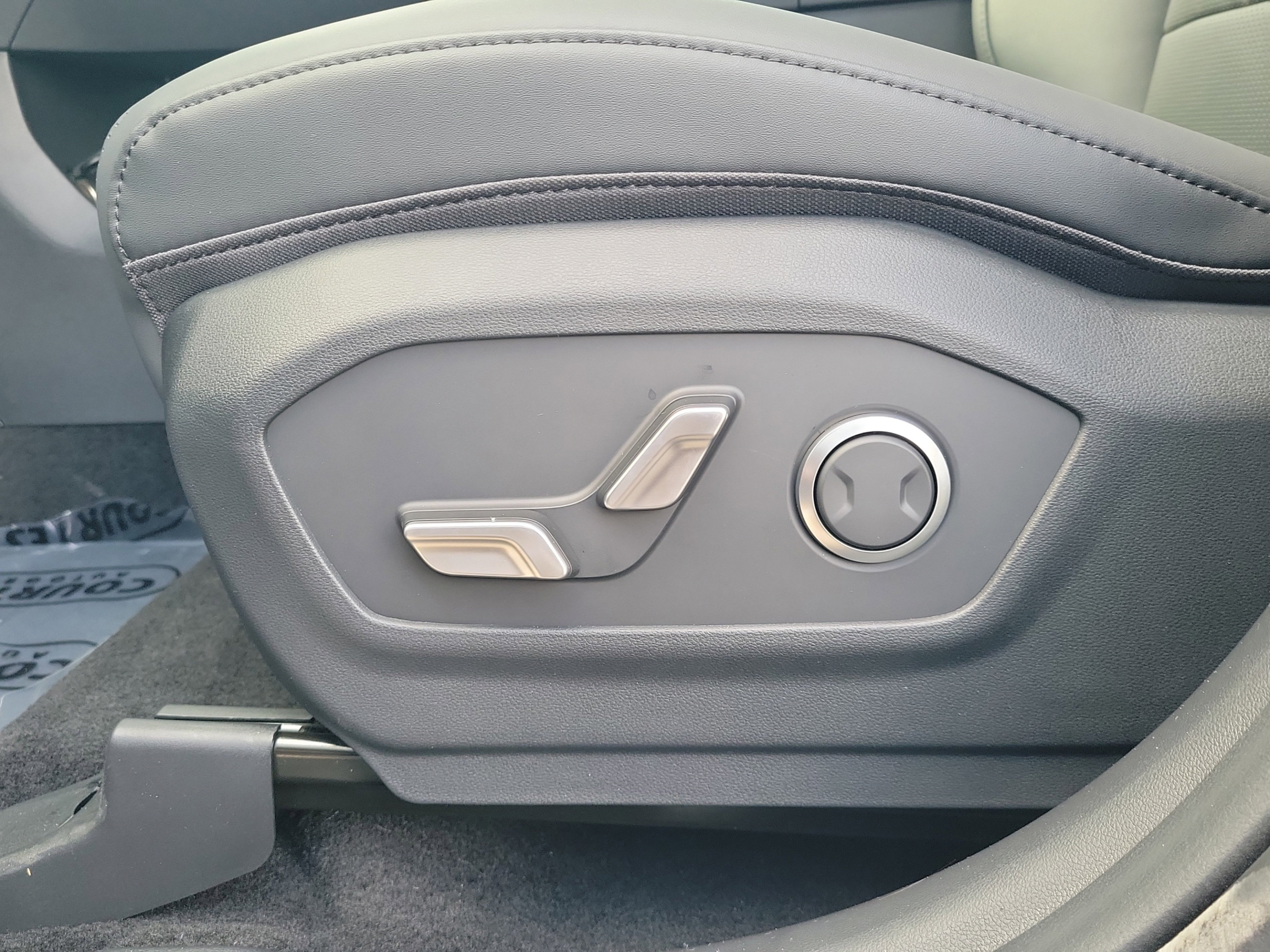 New 2026 Hyundai Santa Fe XRT AWD/4WD image 19
