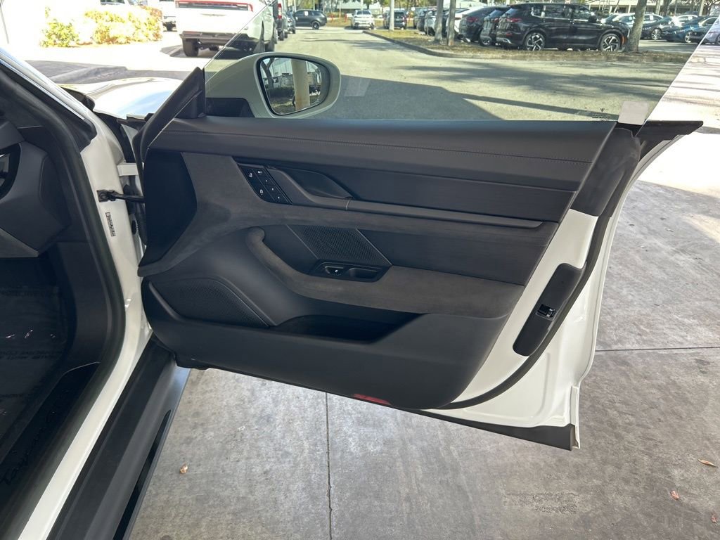 Used 2023 Porsche Taycan GTS AWD/4WD image 25