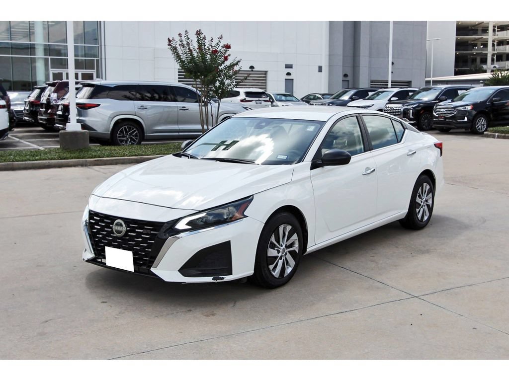 Used 2024 Nissan Altima 2.5 S FWD image 1