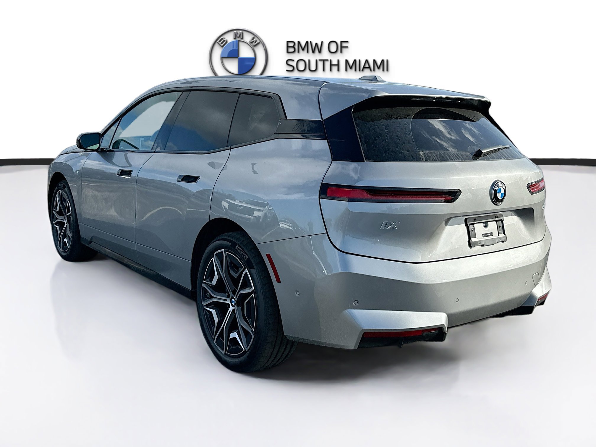 New 2026 BMW iX xDrive45 image 4