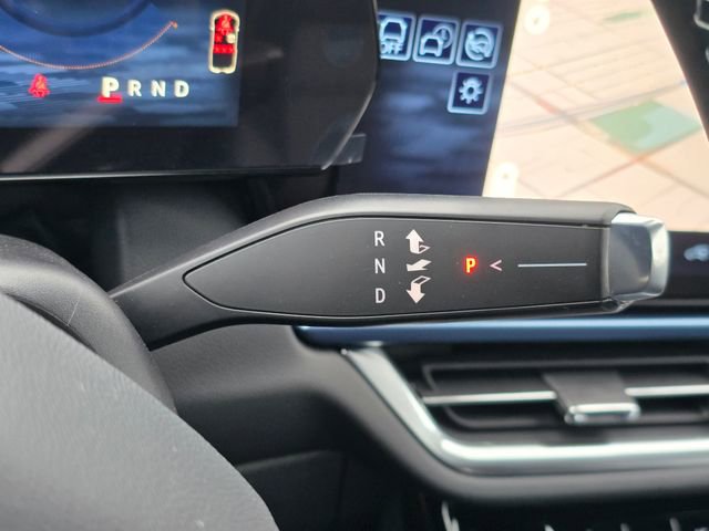 New 2026 Chevrolet Equinox EV LT FWD image 32