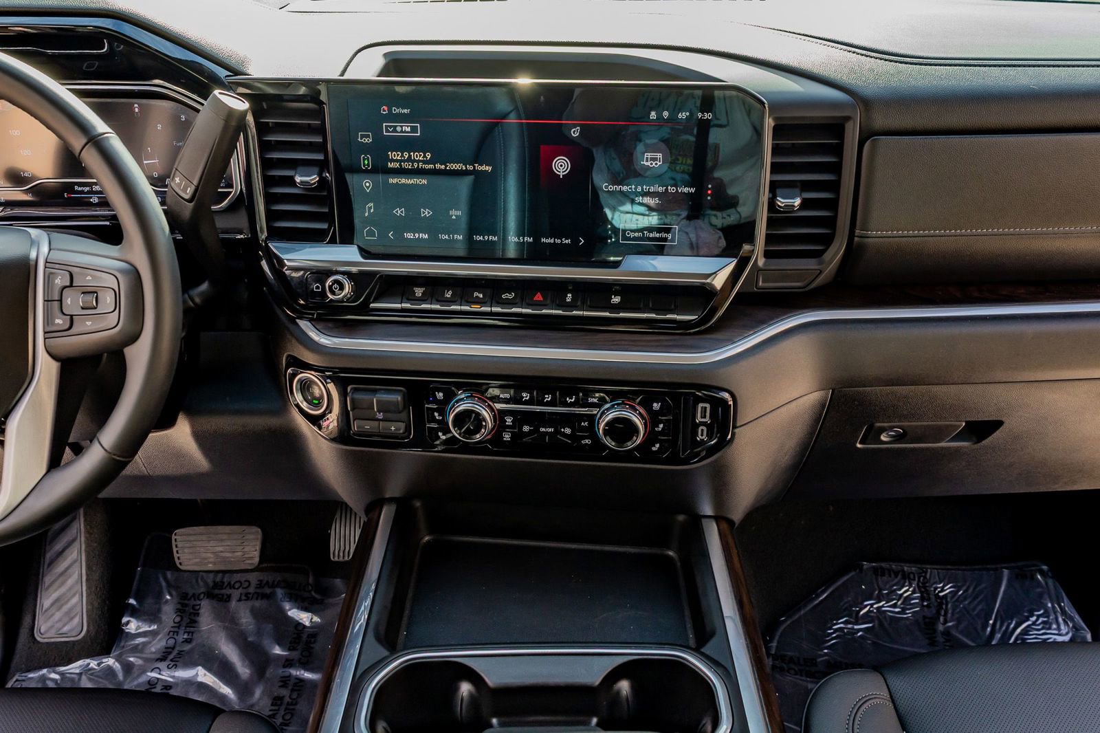 Used 2025 GMC Sierra 3500 SLT w/ Texas SLT Premium Package image 24