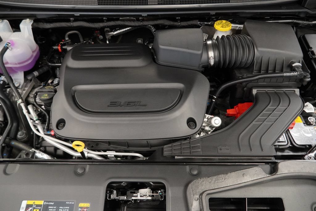 New 2027 Chrysler Pacifica Select FWD image 35