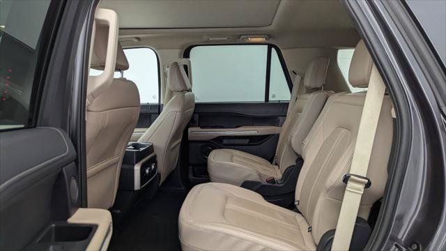 Used 2024 Ford Expedition Limited RWD image 17