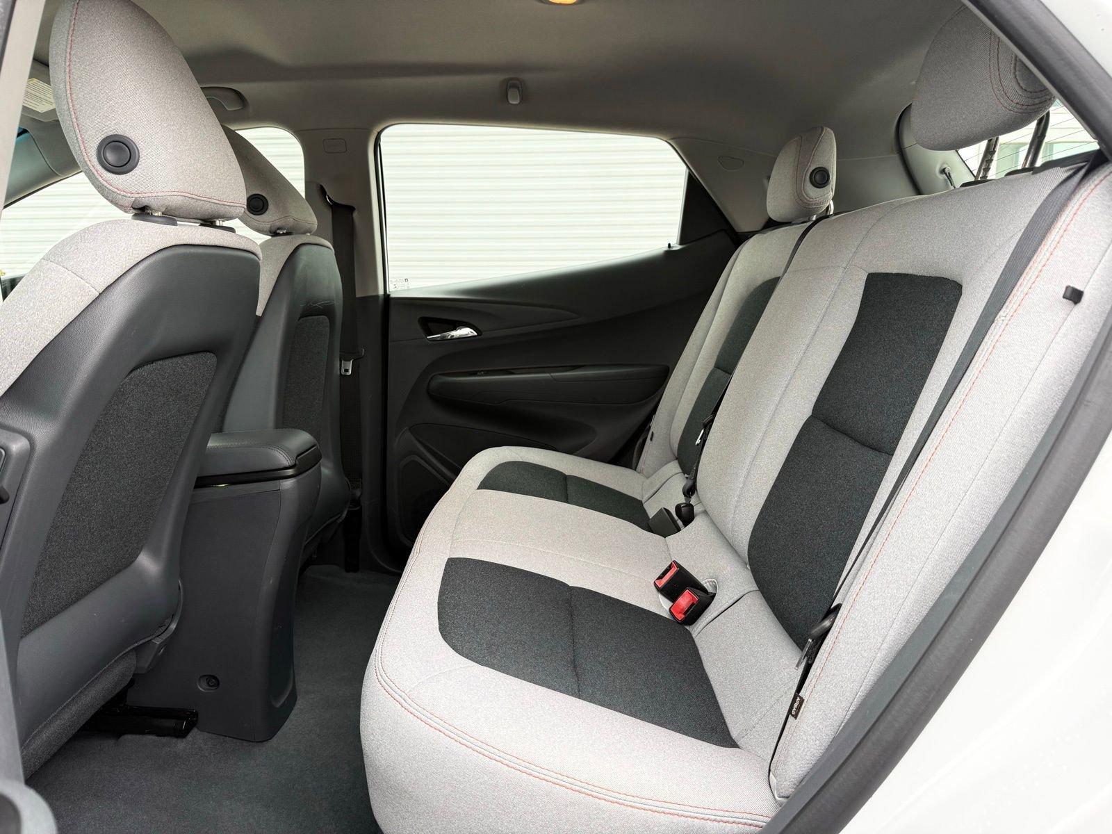 Used 2018 Chevrolet Bolt LT FWD image 17