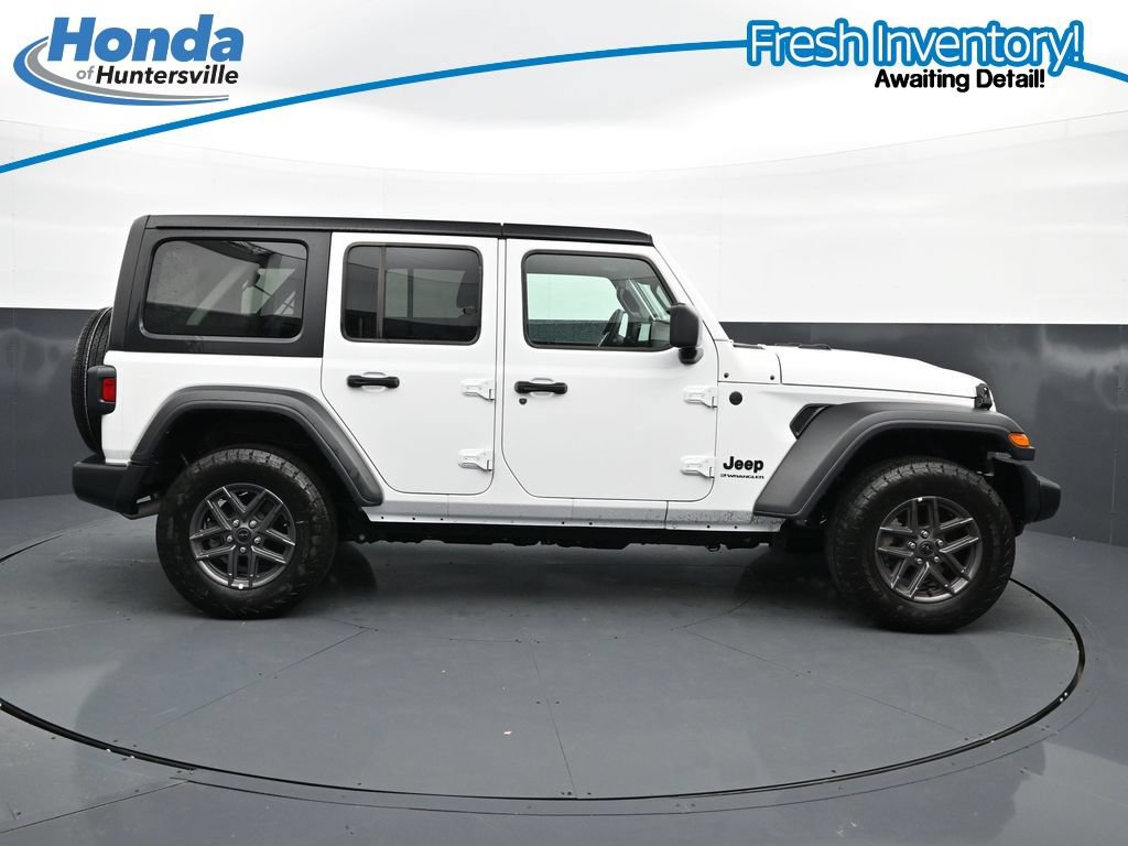Used 2025 Jeep Wrangler Unlimited Sport AWD/4WD image 11