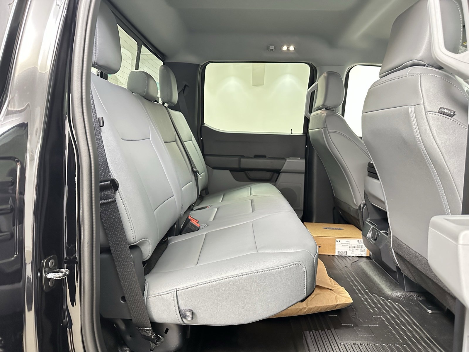 New 2025 Ford F350 XL w/ XL Chrome Package image 16