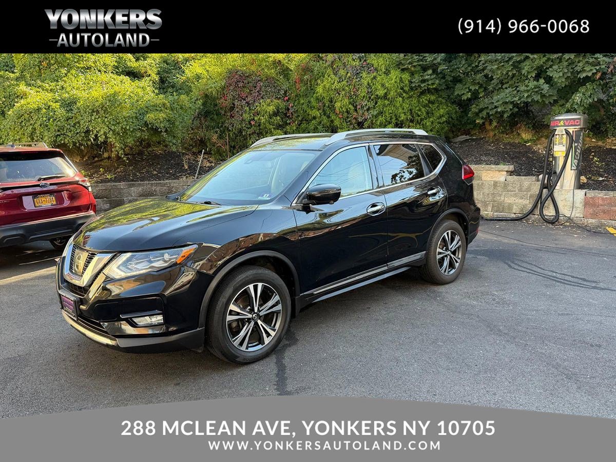 Used 2017 Nissan Rogue SL w/ SL Premium Package