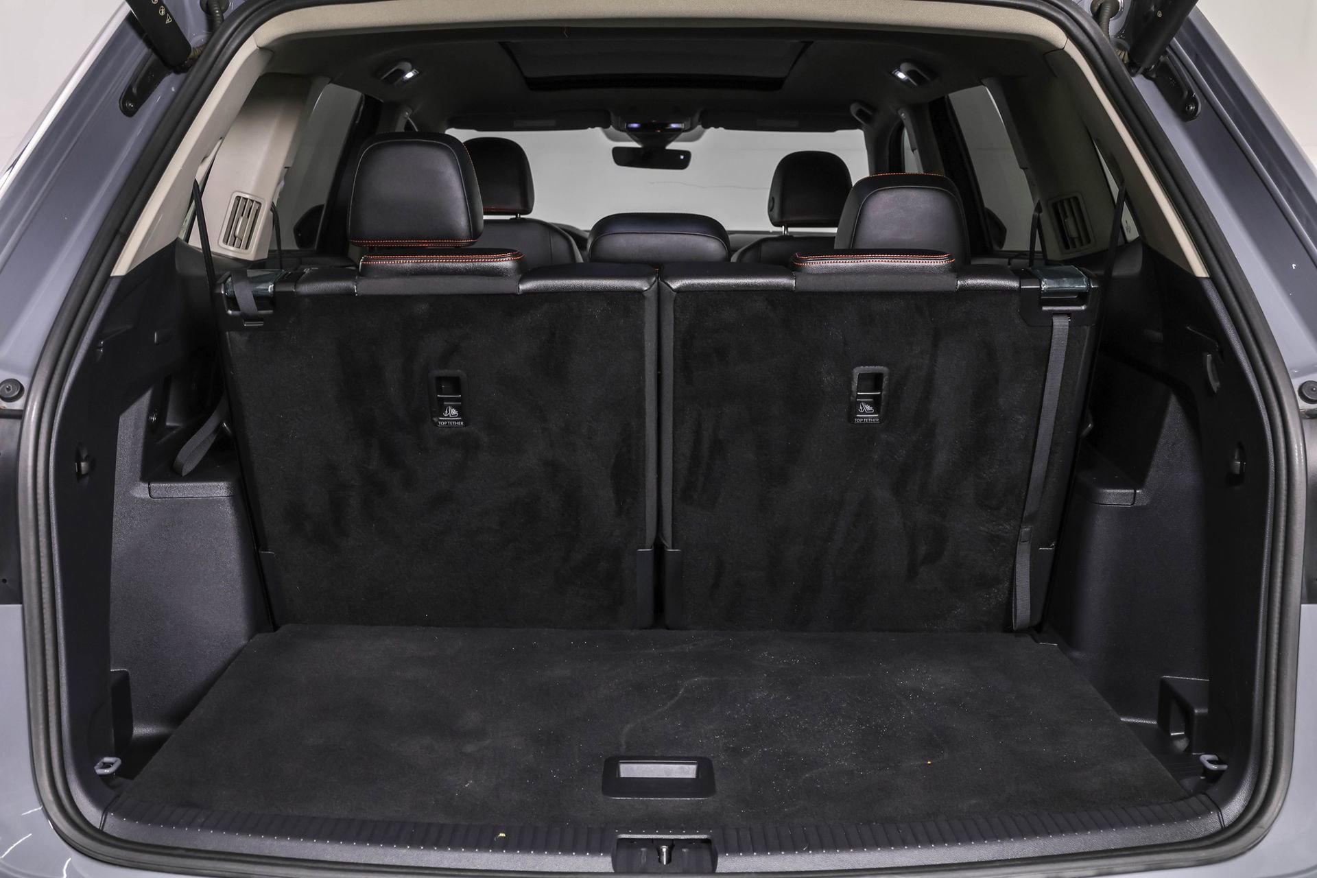 Used 2024 Volkswagen Atlas Peak Edition SE image 43