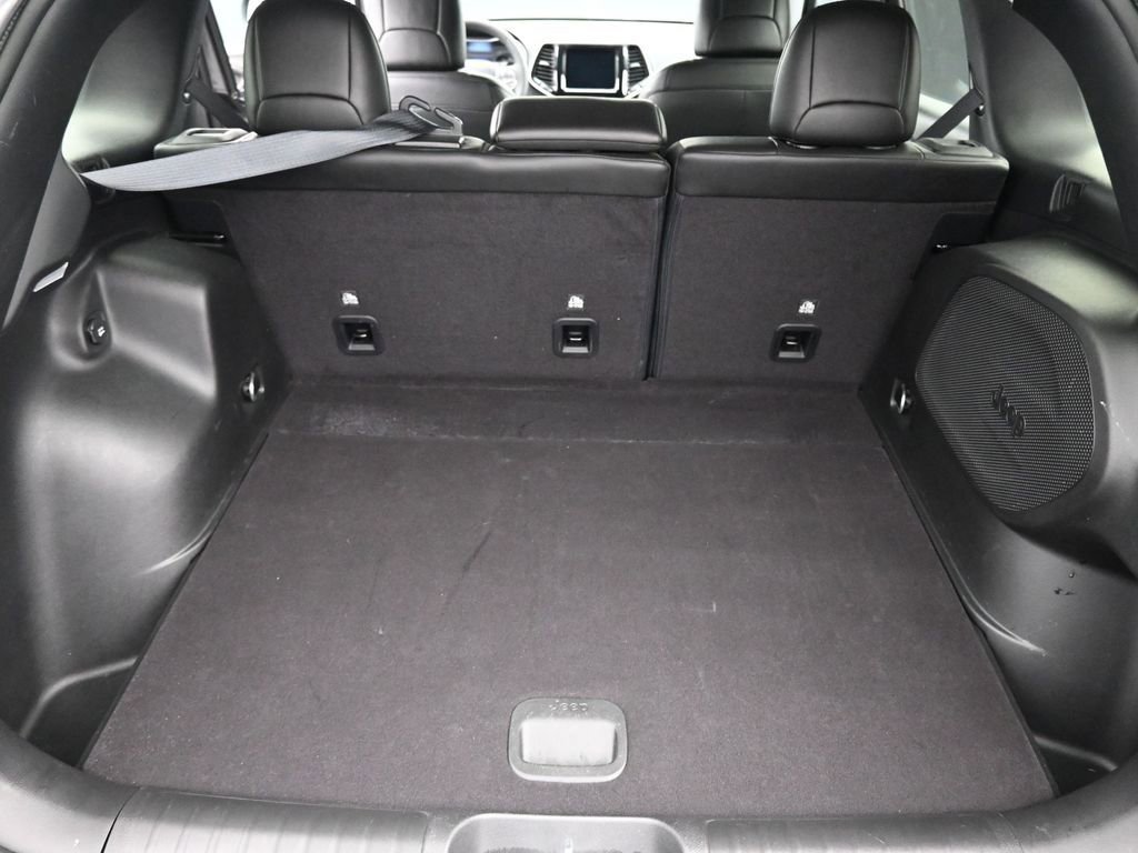 Used 2021 Jeep Cherokee Limited image 14