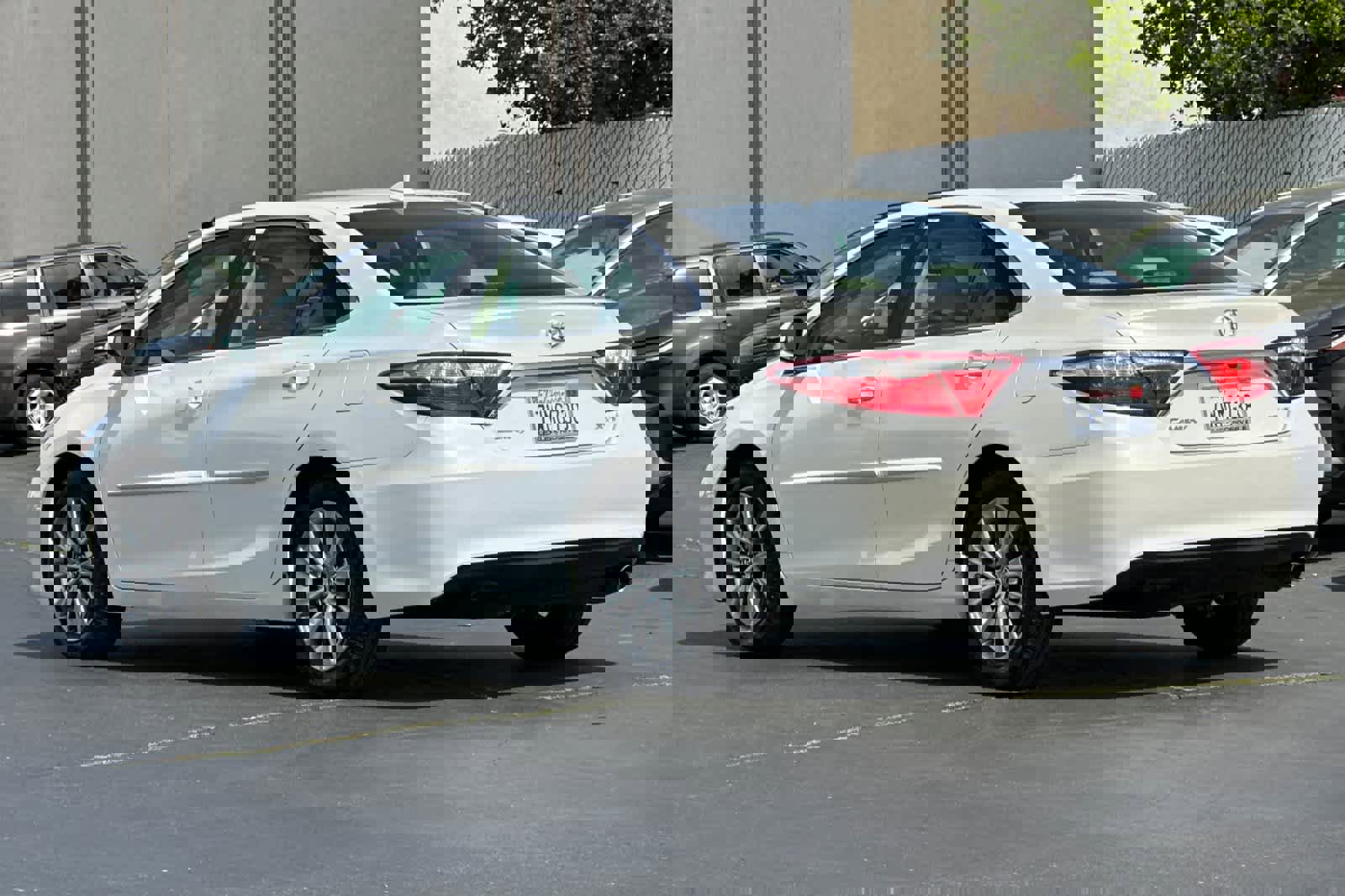 Used 2017 Toyota Camry XLE image 7