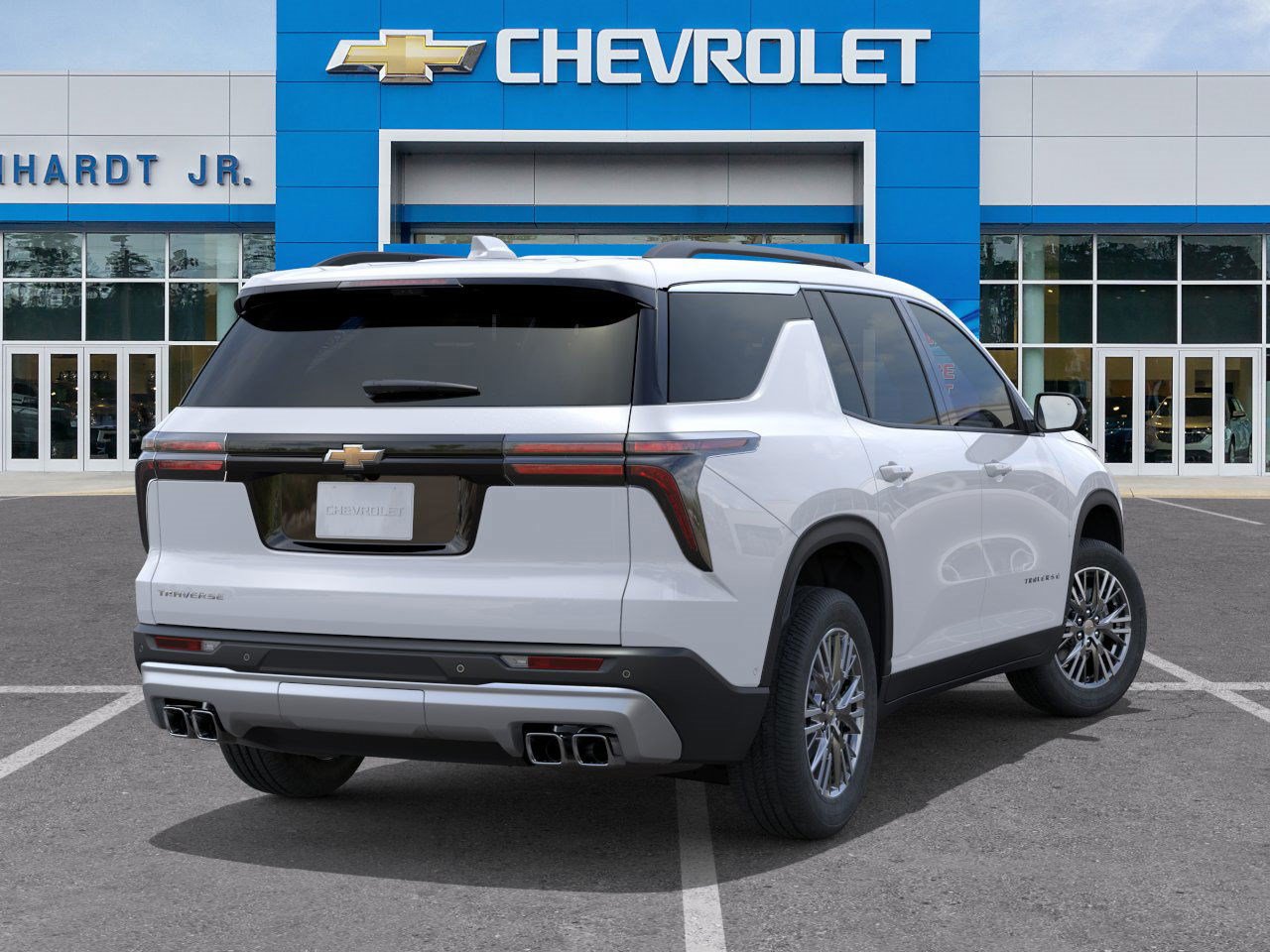 New 2026 Chevrolet Traverse LT w/ Driver Confidence Package FWD image 6
