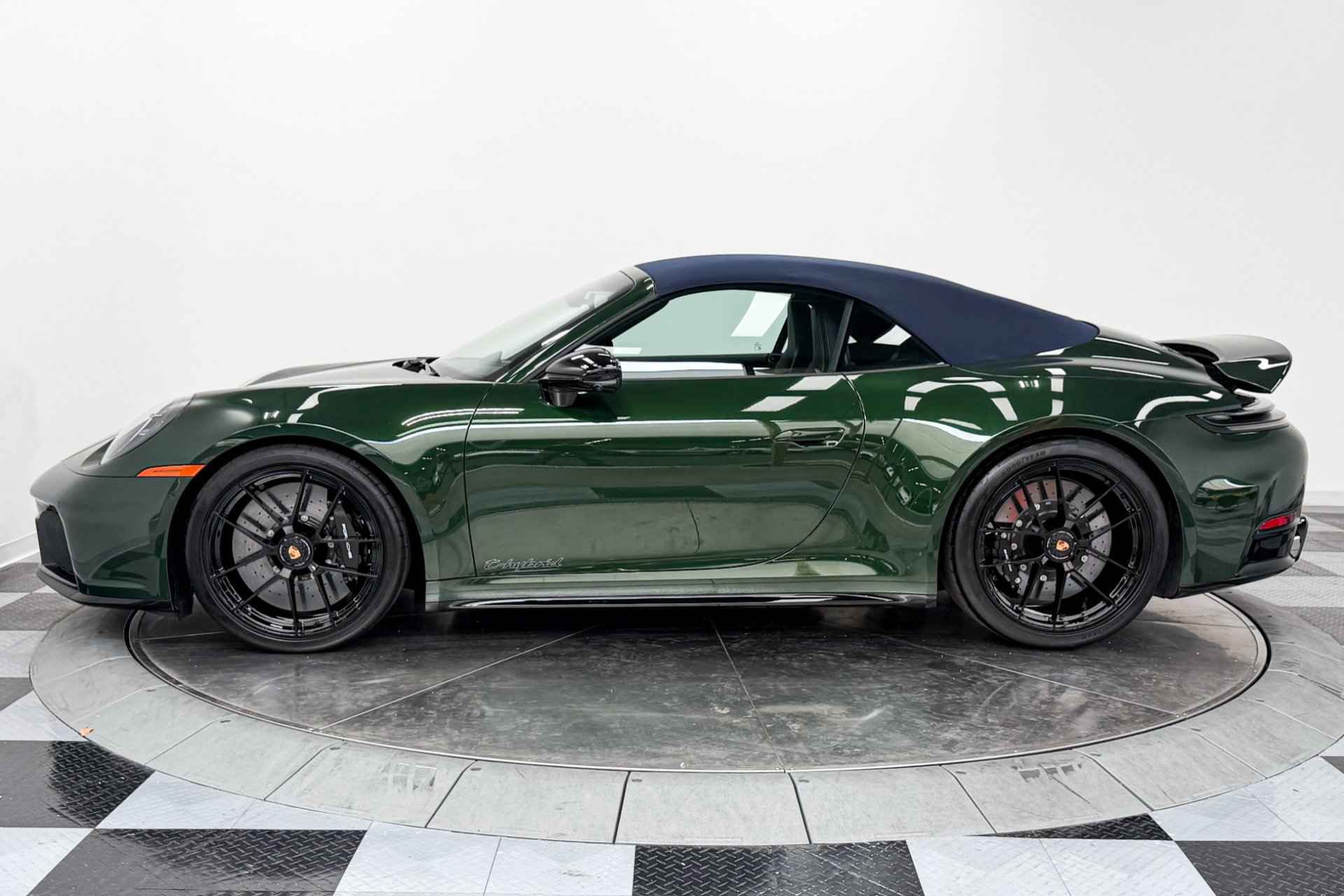Used 2026 Porsche 911 GTS image 38