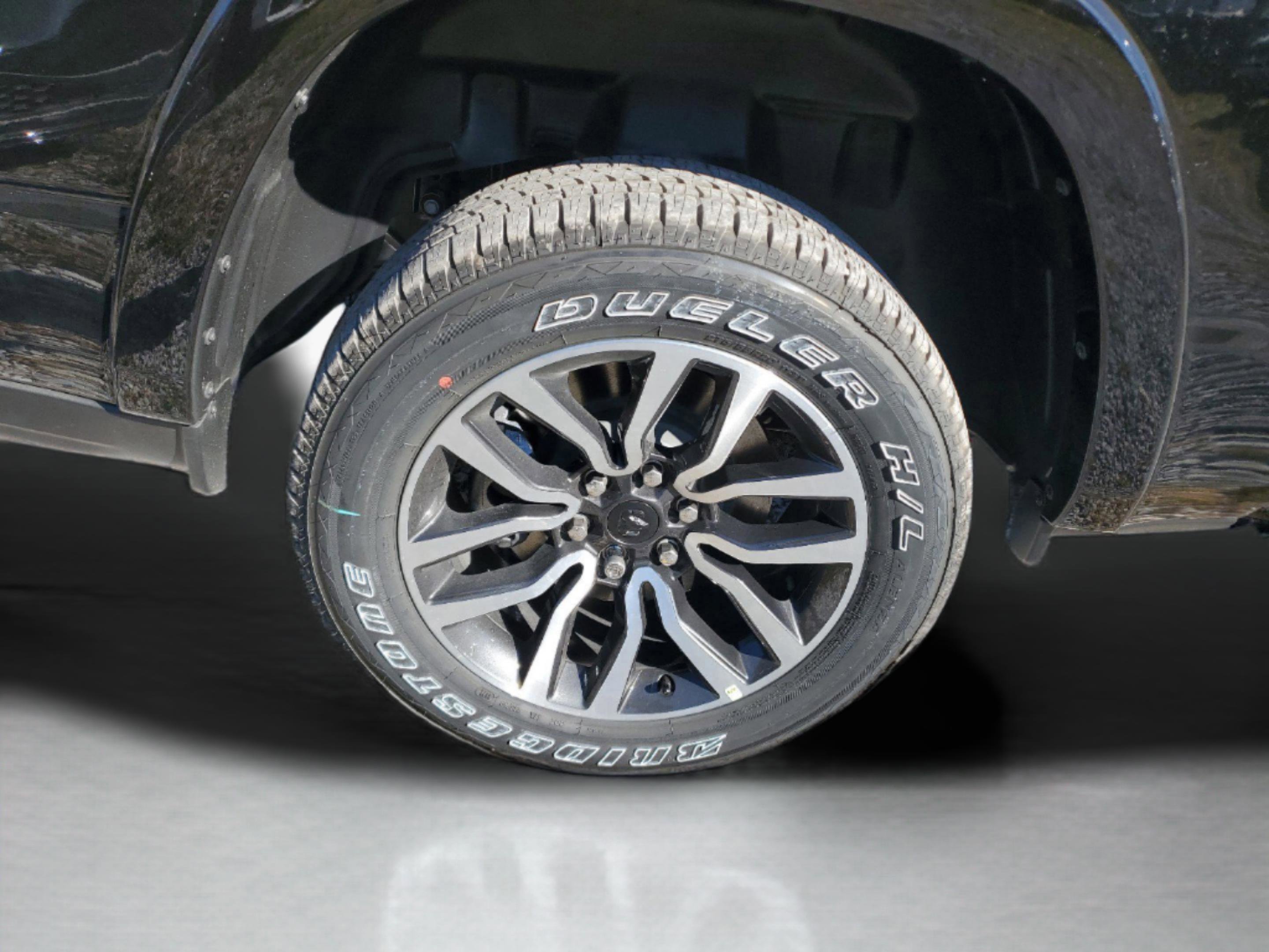 New 2026 RAM 1500 Limited w/ Trailer Tow Group image 22