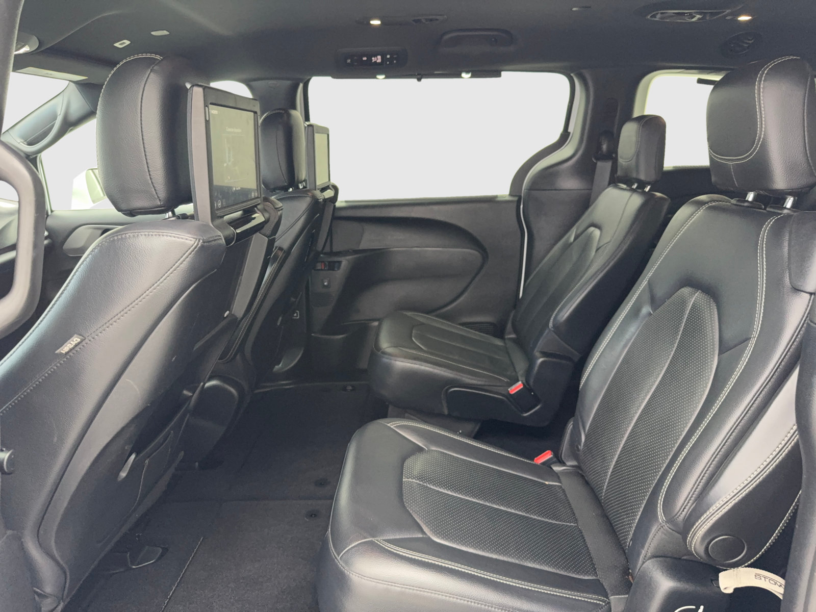 Used 2019 Chrysler Pacifica Touring-L Plus w/ S Appearance Package FWD image 37