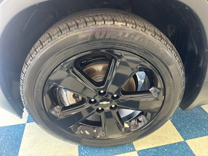 Used 2019 Chevrolet Trax Premier w/ Midnight Edition image 20