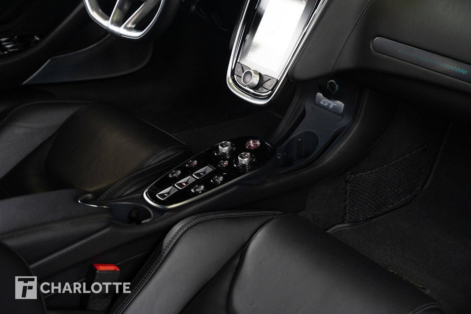 Used 2022 McLaren GT image 33