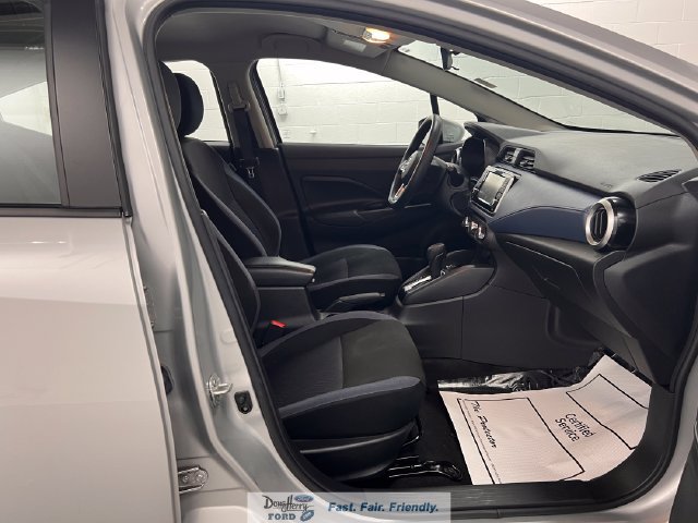 Used 2025 Nissan Versa SV FWD image 42