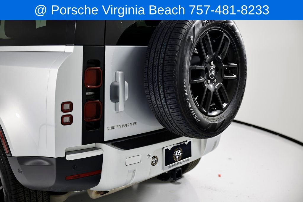 Used 2023 Land Rover Defender 90 S image 10