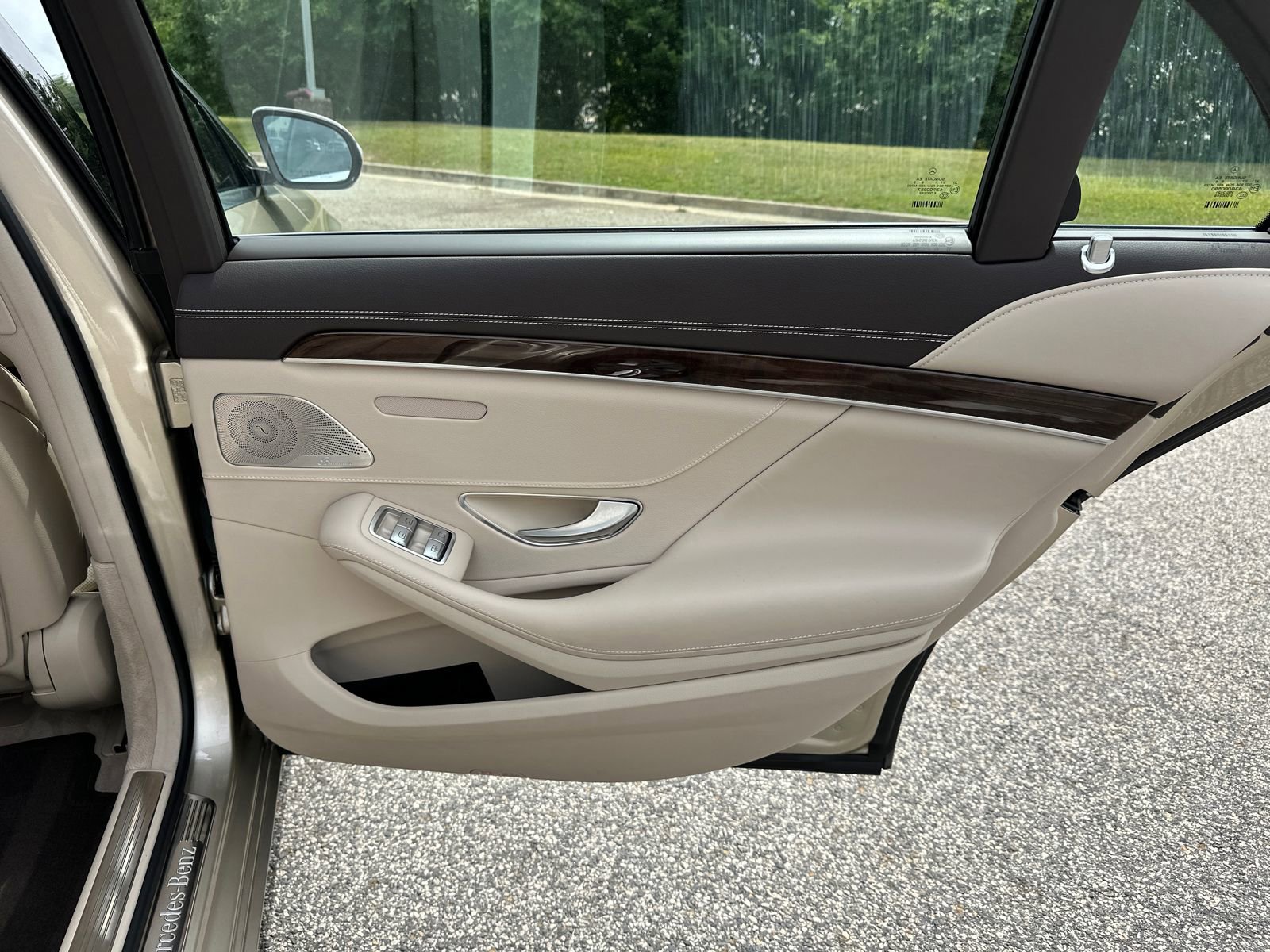 Used 2020 Mercedes-Benz S 560 4MATIC Sedan image 16