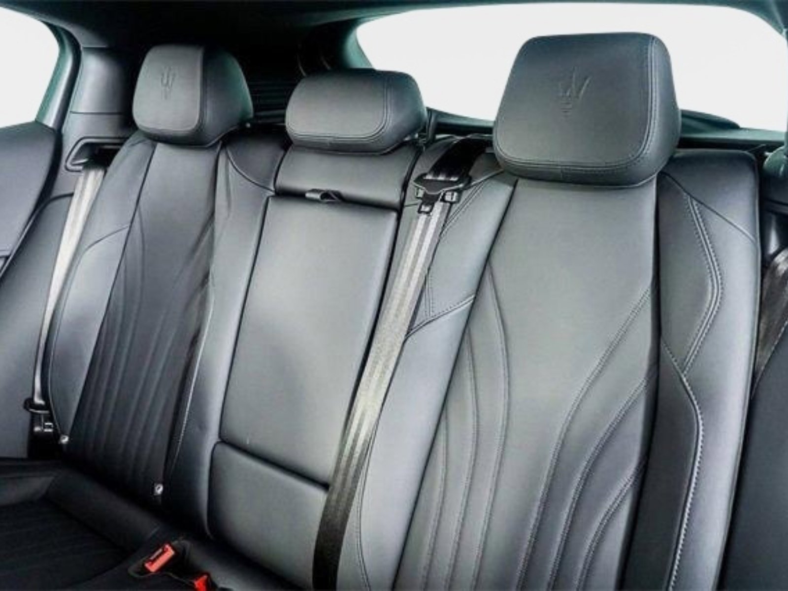 Used 2024 Maserati Grecale GT image 12