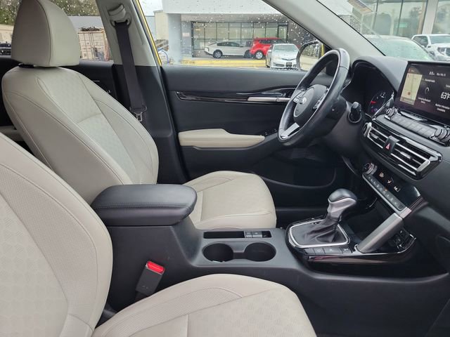 Used 2021 Kia Seltos SX w/ SX Sunroof Package image 35