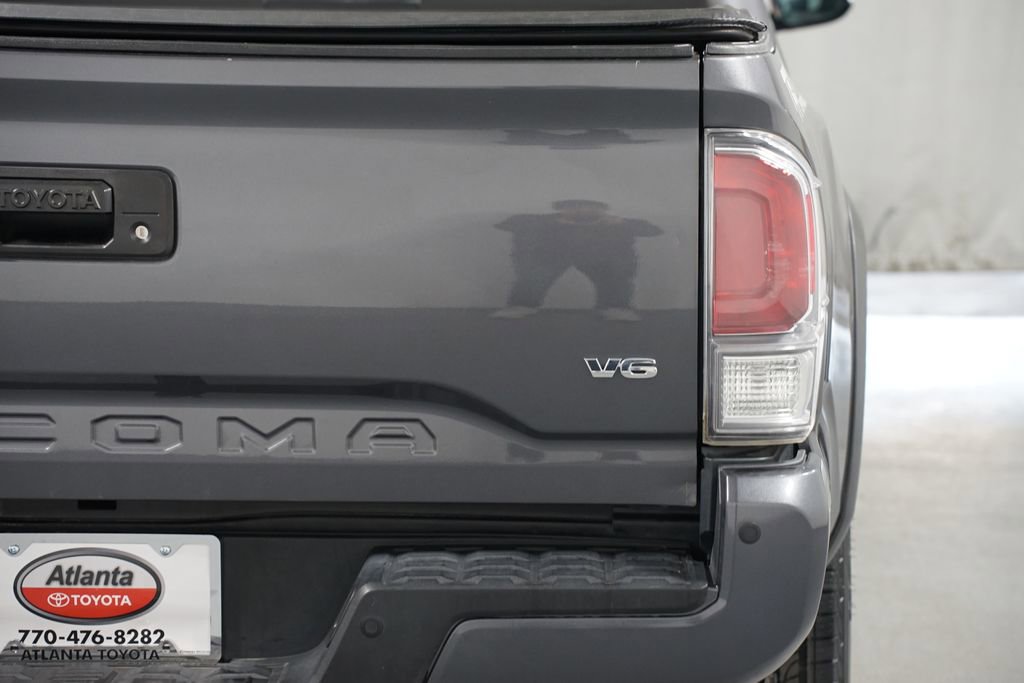 Used 2020 Toyota Tacoma TRD Off-Road w/ Technology Package image 10
