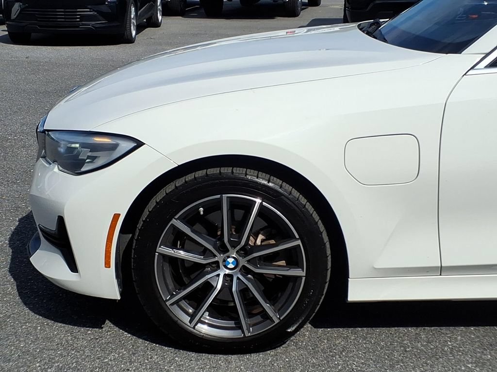 Used 2021 BMW 330e xDrive AWD/4WD image 7