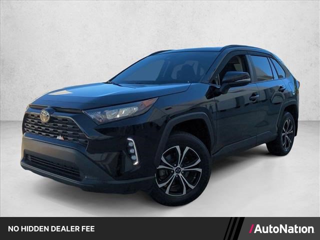 Used 2022 Toyota RAV4 LE FWD image 1