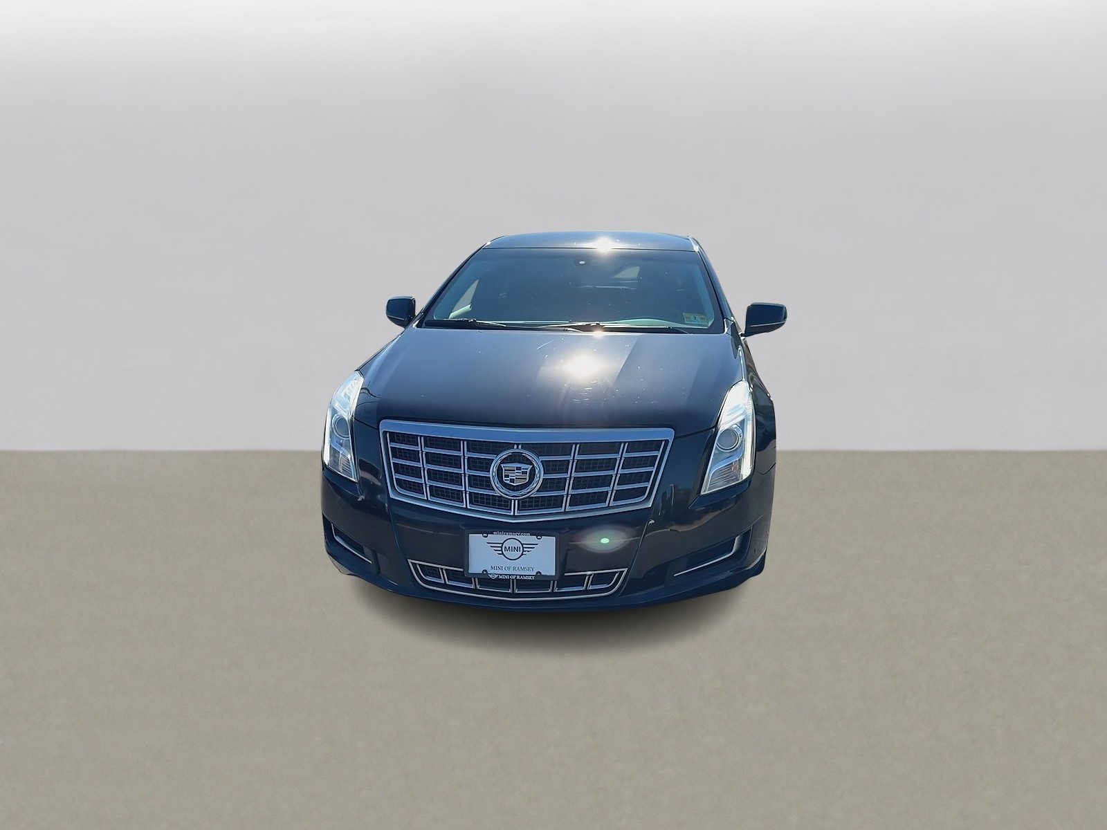 Used 2015 Cadillac XTS w/ Rear Seat Comfort Package FWD image 3