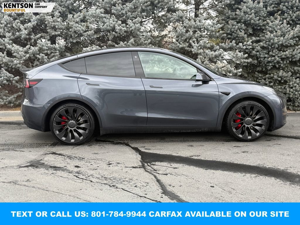 Used 2022 Tesla Model Y Performance image 11